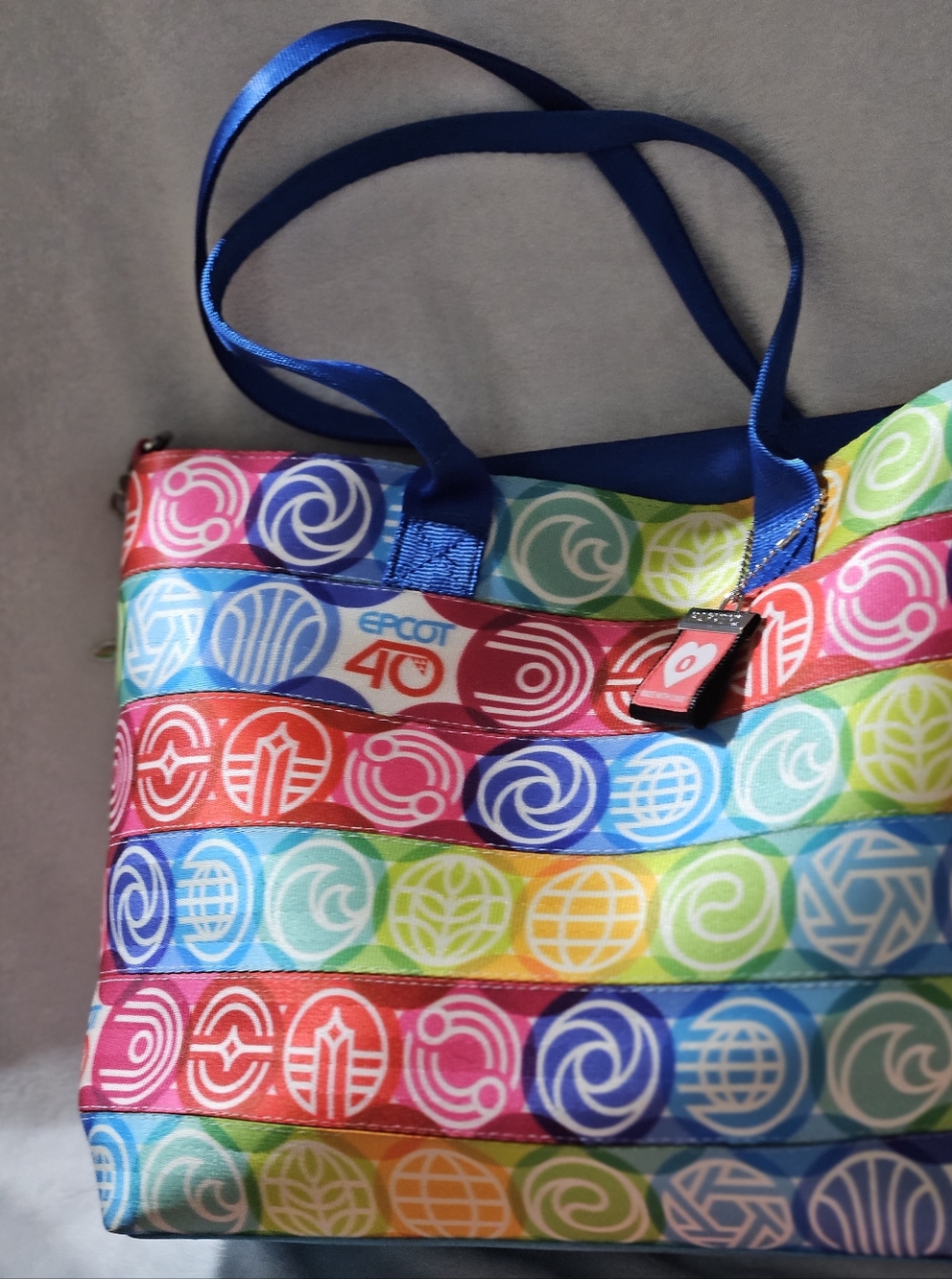 Harveys Epcot Tote Bag - Multicolor With Dust Cover